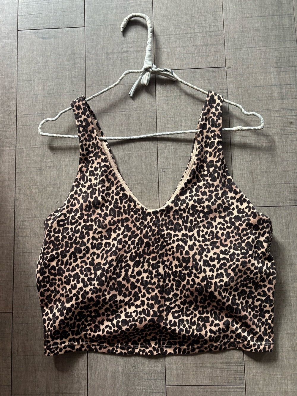 🌺3/$10🌺Leopard Print V-Neck Crop Tank Top with Bra Lining - Beige & Black